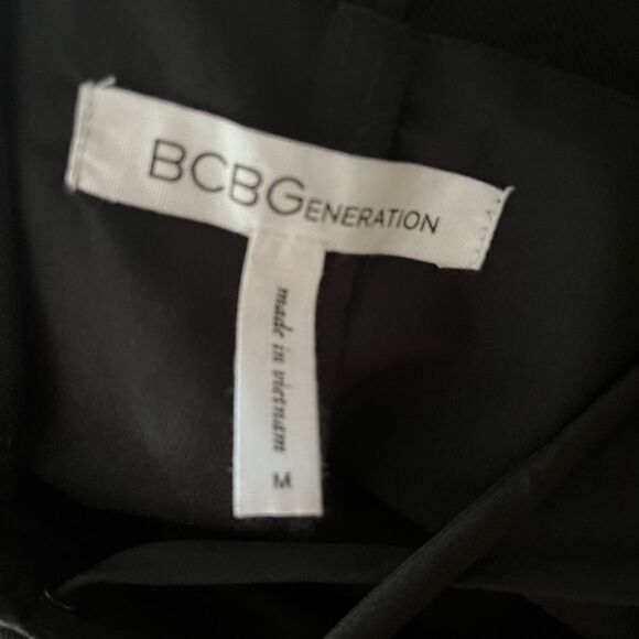 BCBGeneration black lace up front dress with mesh shoulders, relaxed fit size M - Picture 5 of 5